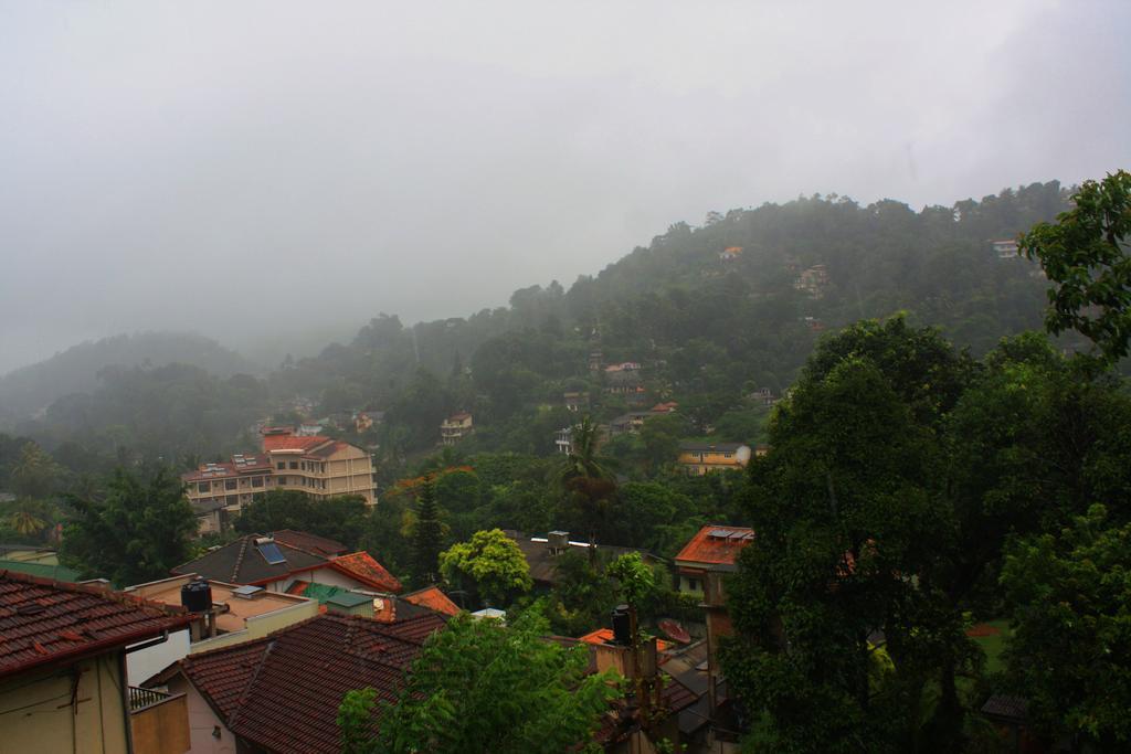 Imaaga Kandy Residence Екстериор снимка