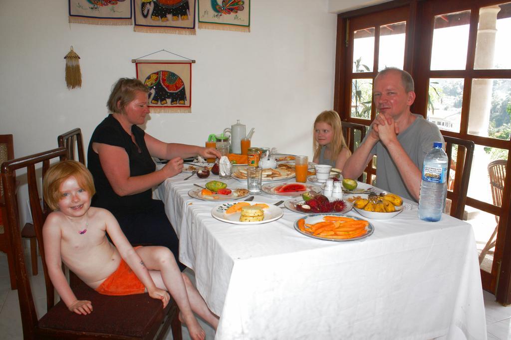 Imaaga Kandy Residence Екстериор снимка